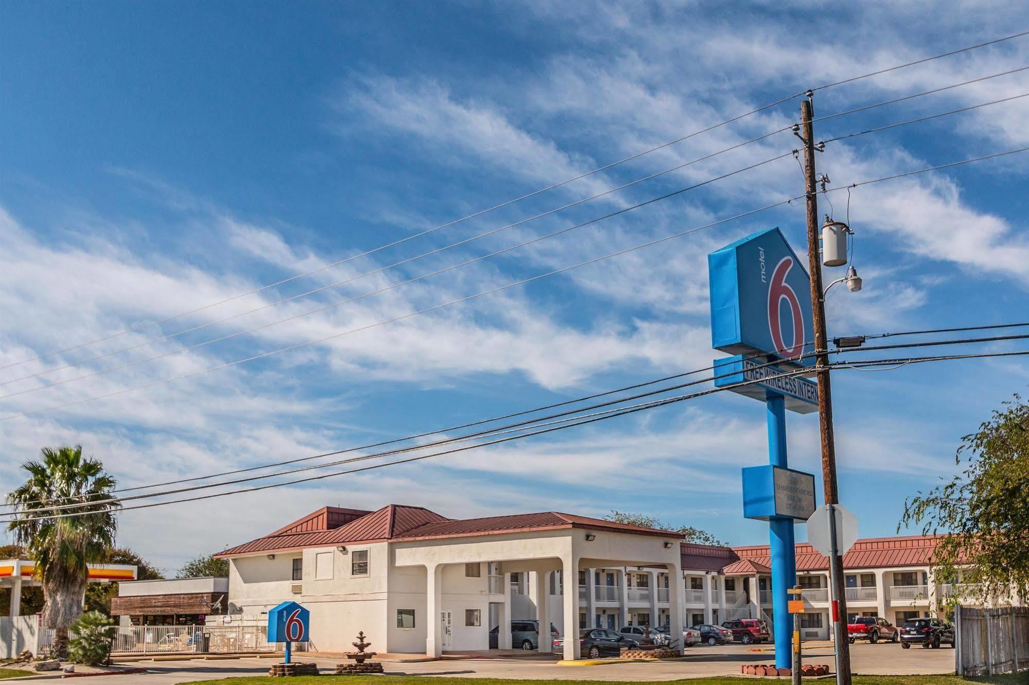 Motel 6-San Marcos, Tx - North Bagian luar foto