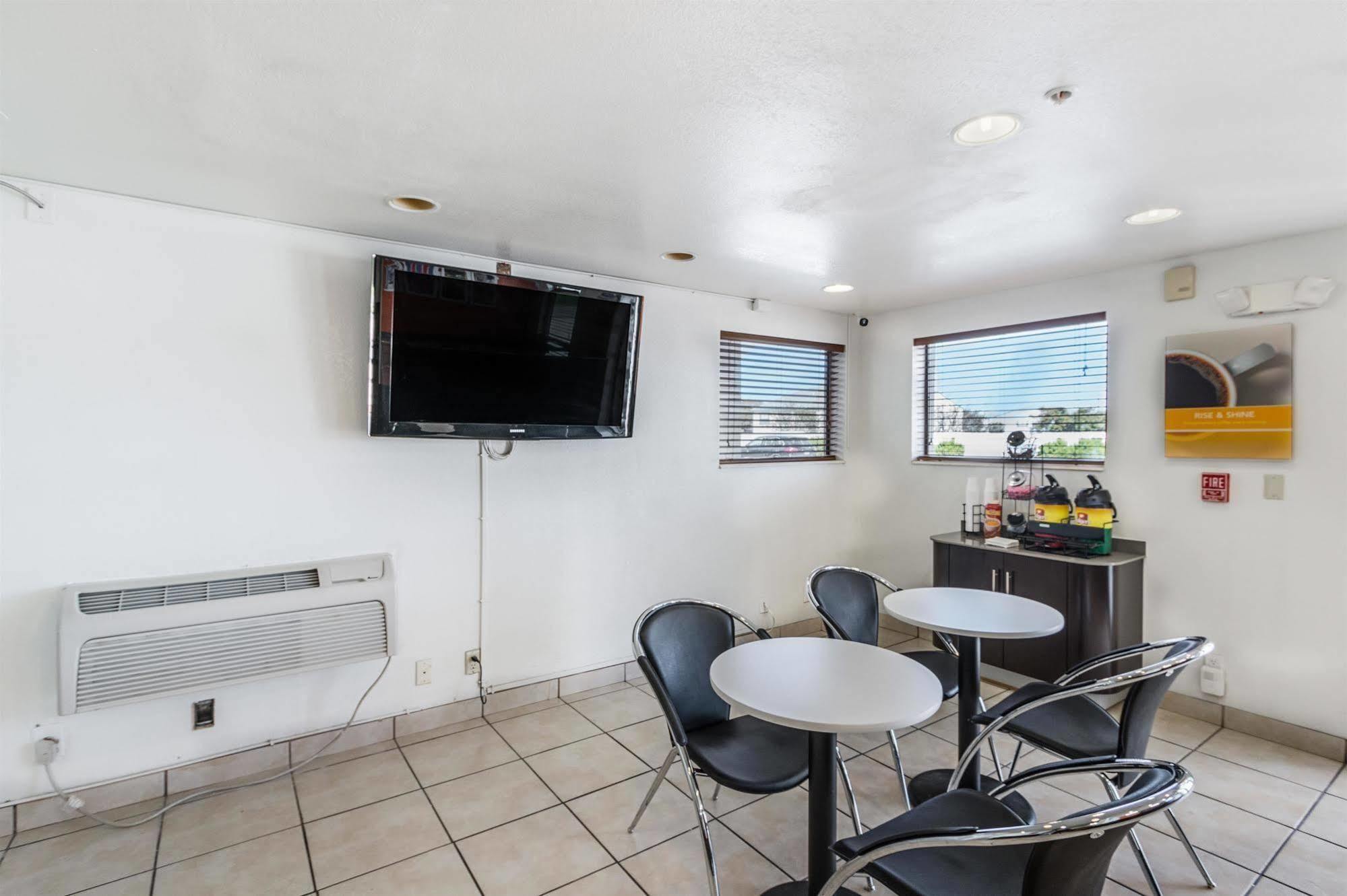 Motel 6-San Marcos, Tx - North Bagian luar foto